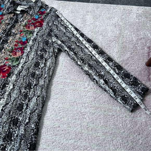 Savanna Jane Snake Print Floral Embroidered Maxi Shirt Dress Button Front SZ 1X - Picture 8 of 10